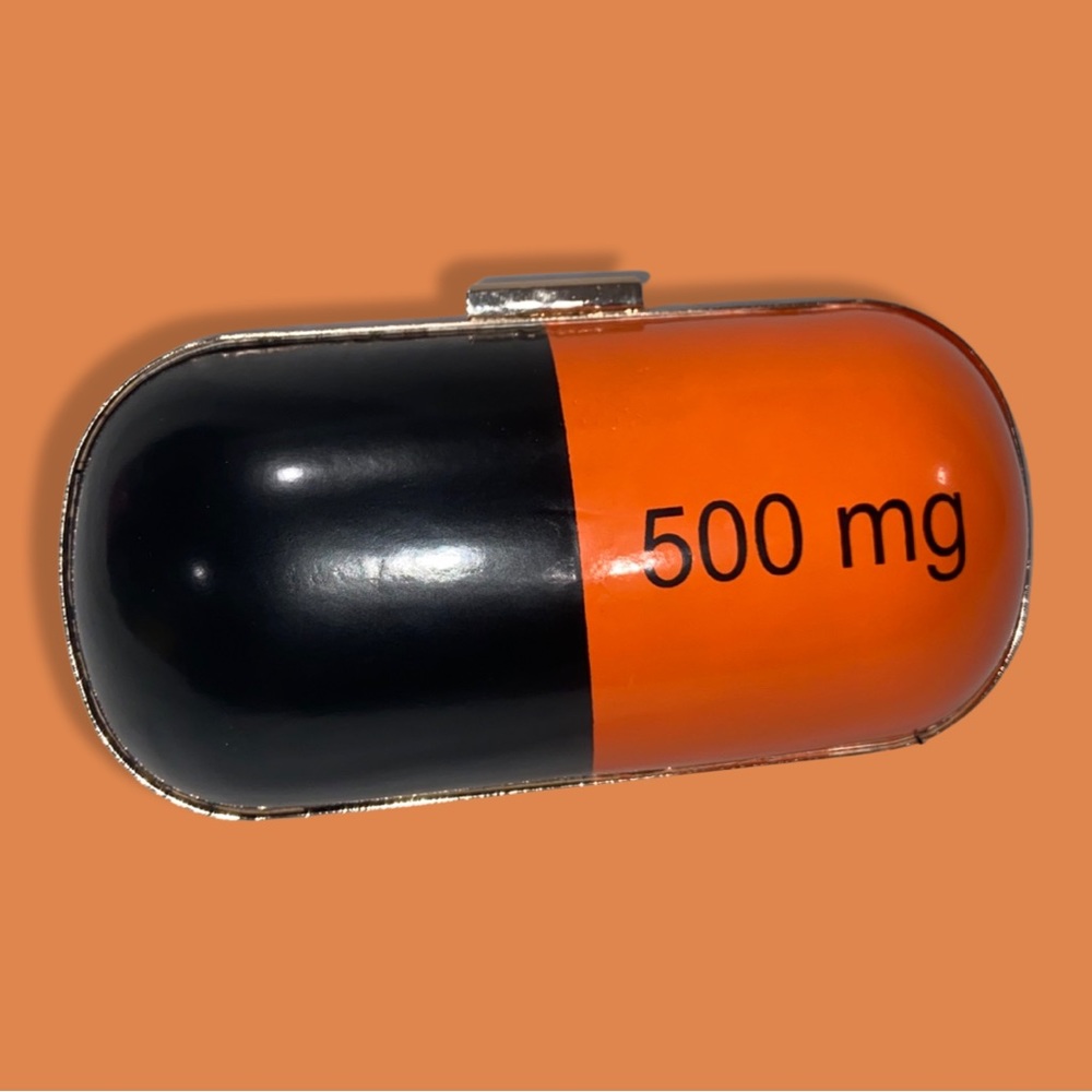 Meghan Fabulous Pill Clutch 💊